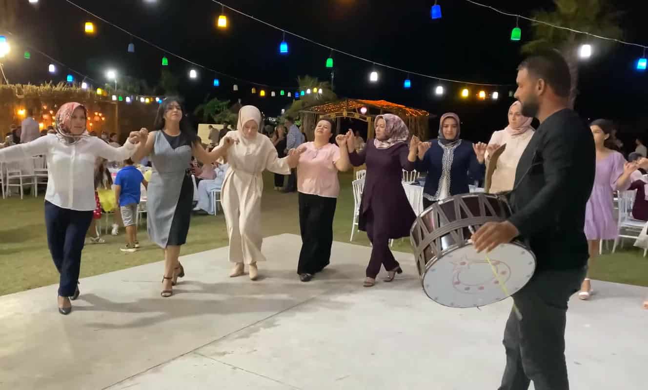 Açık hava düğünü davul zurna