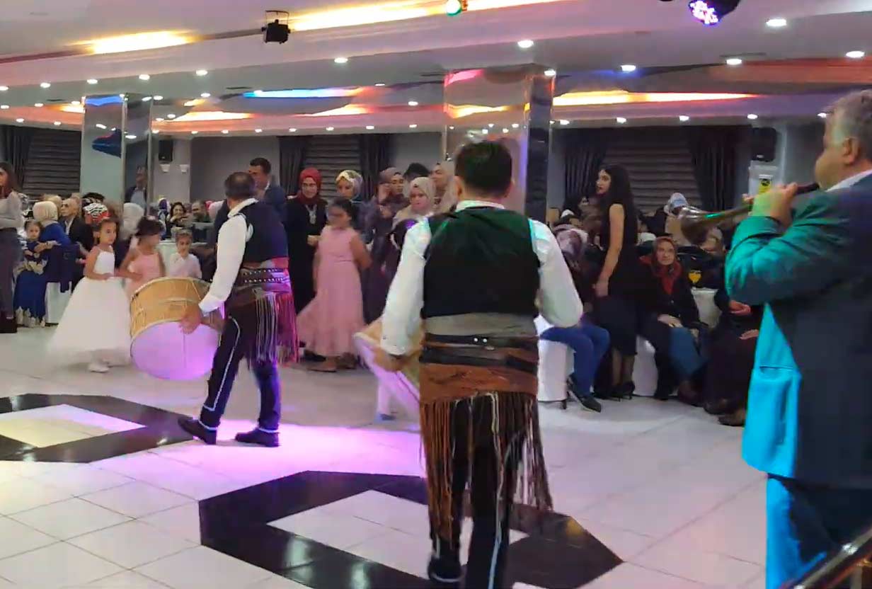 Başiskele Davul Zurnacı | Öz Ak Davul Zurnacı